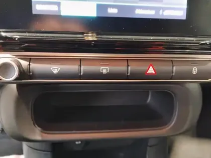 Photo 12 Citroën C3  PureTech 83 S&S BVM5 Shine