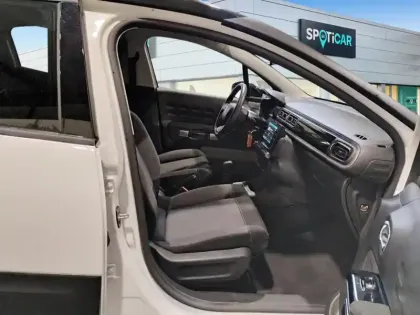 Photo 8 Citroën C3  PureTech 83 S&S BVM5 Shine