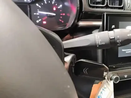 Photo 17 Citroën C3  PureTech 83 S&S BVM5 Shine