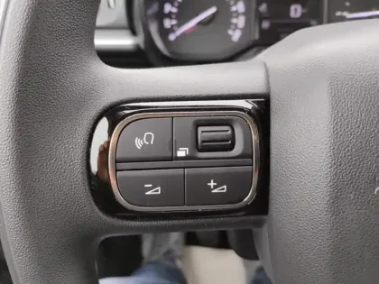 Photo 18 Citroën C3  PureTech 110 S&S BVM6 Shine