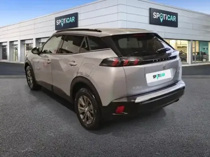 Photo 29 Peugeot 2008  PureTech 100 S&S BVM6 Style