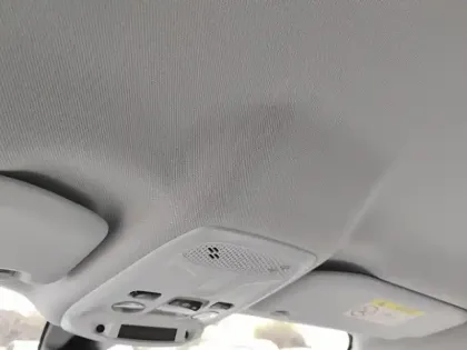 Photo 24 Peugeot 2008  PureTech 100 S&S BVM6 Style