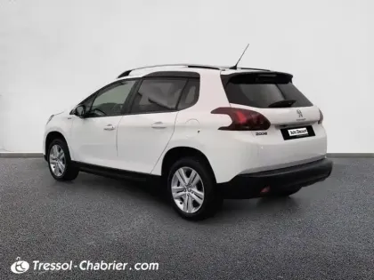 Photo 29 Peugeot 2008  PureTech 82ch BVM5 Style