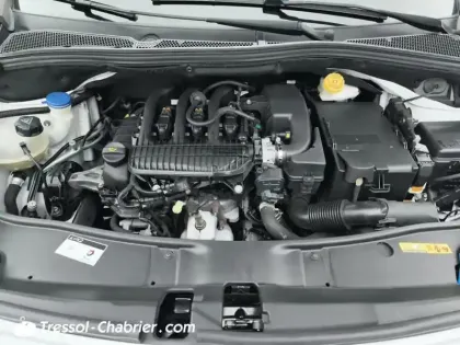 Photo 6 Peugeot 2008  PureTech 82ch BVM5 Style