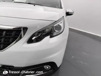 Photo 13 Peugeot 2008  PureTech 82ch BVM5 Style