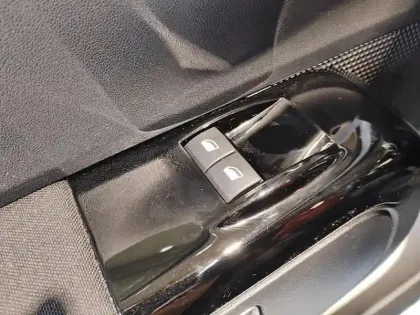 Photo 19 Citroën C3  PureTech 83 S&S BVM5 Shine