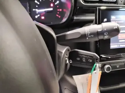 Photo 17 Citroën C3  PureTech 83 S&S BVM5 Shine