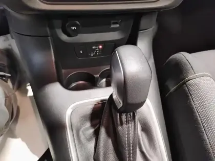 Photo 23 Citroën C3  PureTech 110 S&S EAT6 Shine