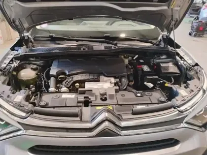 Photo 6 Citroën C4 Gén. III Ph1 Shine Pack 5