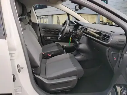 Photo 8 Citroën C3  PureTech 110 S&S BVM6 Shine