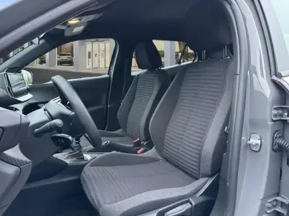 Photo 8 Peugeot 2008  PureTech 100 S&S BVM6 Active