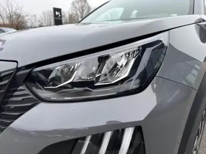 Photo 13 Peugeot 2008  PureTech 100 S&S BVM6 Active