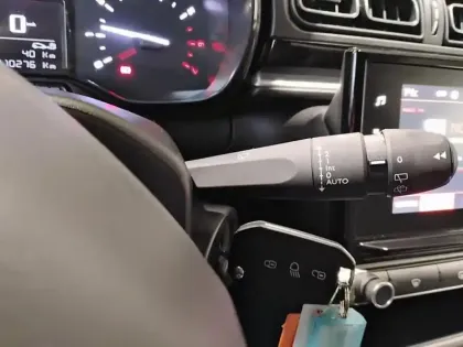 Photo 17 Citroën C3  PureTech 83 S&S BVM5 Shine