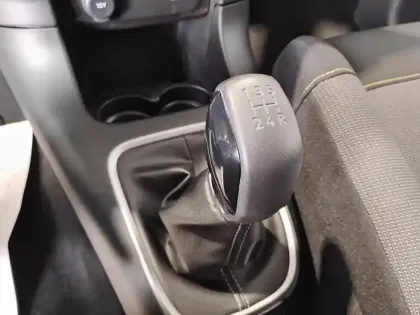 Photo 23 Citroën C3  PureTech 83 S&S BVM5 Shine