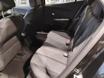 Photo 22 Peugeot 2008  PureTech 100 S&S BVM6 Allure