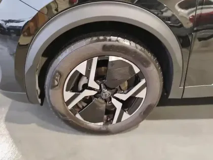 Photo 14 Peugeot 2008  PureTech 100 S&S BVM6 Allure