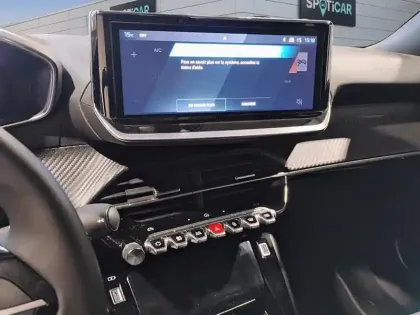 Photo 21 Peugeot 2008  PureTech 100 S&S BVM6 Allure