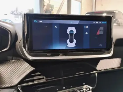 Photo 25 Peugeot 2008  PureTech 100 S&S BVM6 Allure