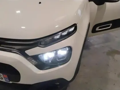 Photo 13 Citroën C3  PureTech 83 S&S BVM5 Shine