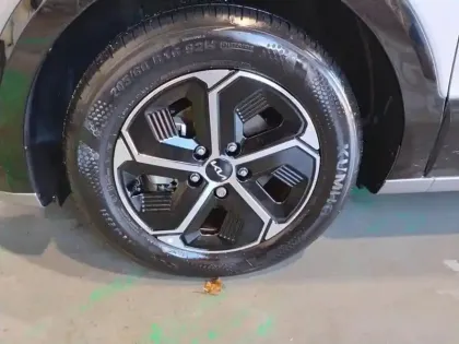 Photo 14 Kia Niro  1.6 GDi 129 ch HEV DCT6 Motion