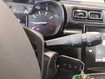 Photo 17 Citroën C3  PureTech 83 S&S BVM5 Shine