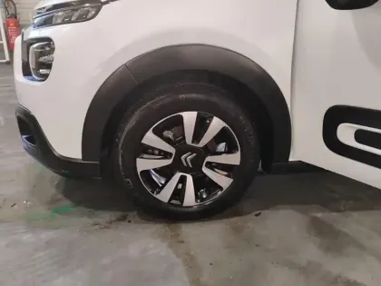 Photo 14 Citroën C3  PureTech 83 S&S BVM5 Shine