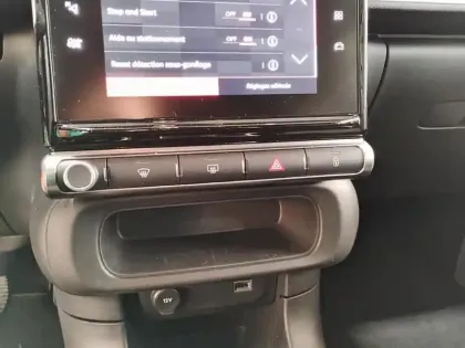 Photo 12 Citroën C3  PureTech 83 S&S BVM5 Shine