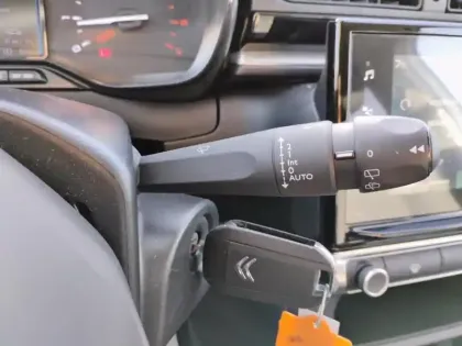 Photo 17 Citroën C3  PureTech 110 S&S BVM6 Shine