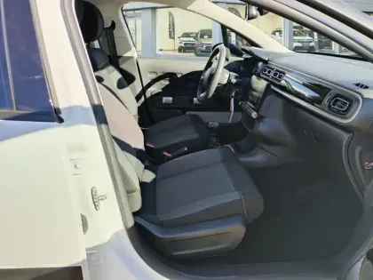 Photo 8 Citroën C3  PureTech 110 S&S BVM6 Shine