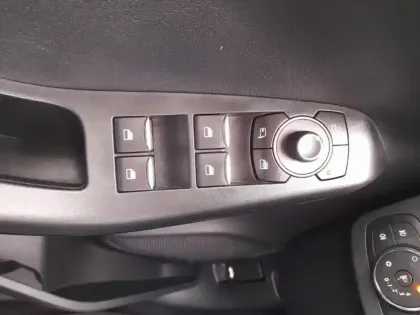 Photo 19 Ford Puma  1.0 EcoBoost 155 ch mHEV S&S Powershift ST-Line X Vivid Ruby Edition