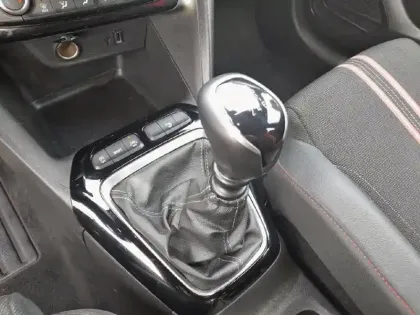 Photo 23 Opel Corsa  1.2 Turbo 100 ch BVM6 GS Line