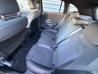 Photo 9 Mercedes GLA 180 AMG Line