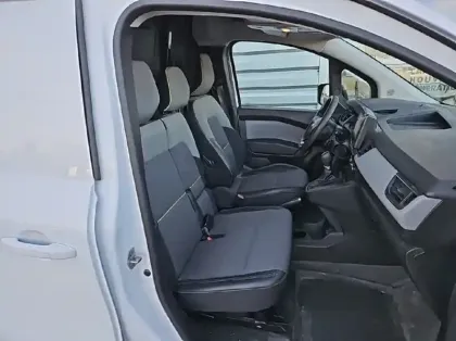 Photo 21 Renault Kangoo Fourgonnette L1 1.5 Blue dCi 115ch Grand Confort EDC7 - 22