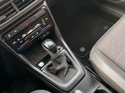 Photo 13 Volkswagen T-cross  1.0 TSI 110ch R-Line Tech DSG7