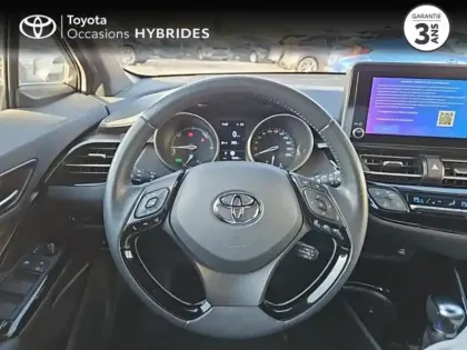 Photo 14 Toyota C-HR  1.8 Hybride 122ch Design Ultimate E-CVT