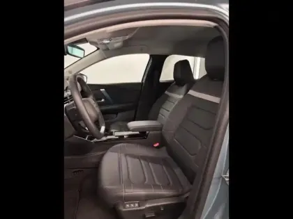 Photo 8 Citroën C4  Moteur électrique 136ch (100 kW) Shine Pack Automatique