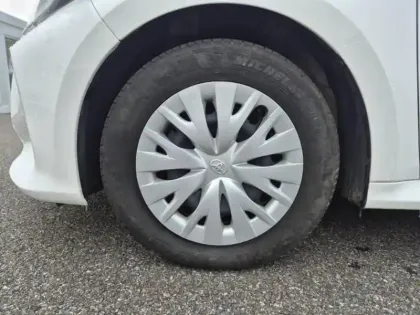 Photo 8 Toyota Yaris  116h France 5p