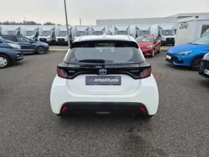 Photo 5 Toyota Yaris  116h France 5p