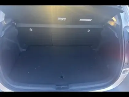 Photo 8 Toyota Yaris  116h Design RDSP PACK NAV  MY22