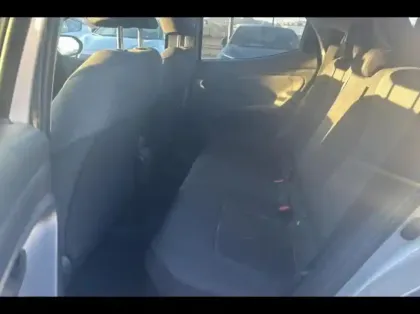 Photo 10 Toyota Yaris  116h Design RDSP PACK NAV  MY22