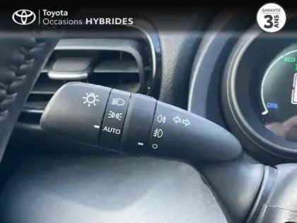 Photo 11 Toyota Yaris  116h Design 5p