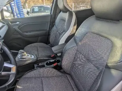 Photo 8 Renault Captur  1.6 E-Tech Plug-in 160ch Intens