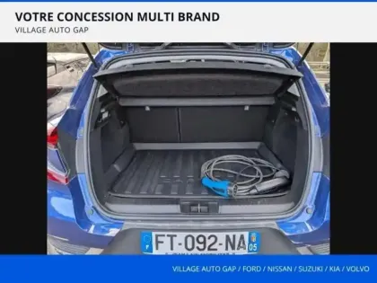 Photo 10 Renault Captur  1.6 E-Tech Plug-in 160ch Intens