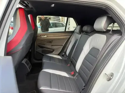 Photo 7 Volkswagen Golf  2.0 TSI 245ch GTI DSG7