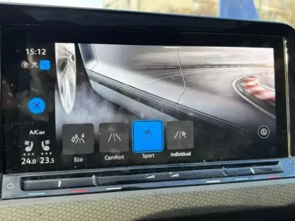 Photo 9 Volkswagen Golf  2.0 TSI 245ch GTI DSG7