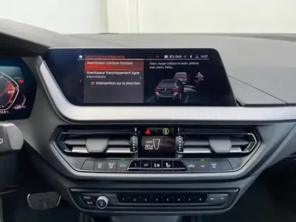 Photo 14 BMW Serie 1 Série 1 118iA 136ch M Sport DKG7