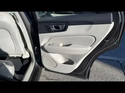 Photo 13 Volvo Xc60  B4 AdBlue 197ch Ultimate Style Chrome Geartronic