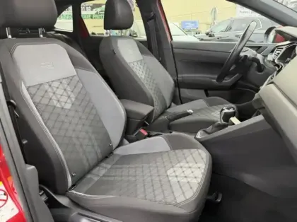 Photo 8 Volkswagen Taigo  1.5 TSI 150ch R-Line DSG7