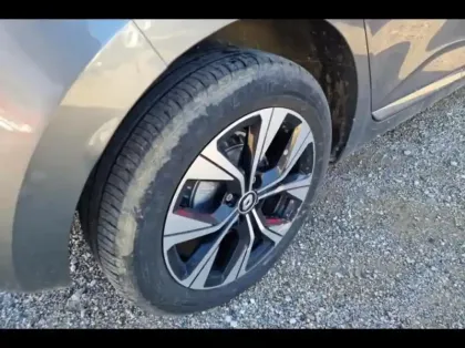 Photo 12 Renault Clio  1.5 Blue dCi 100ch Evolution