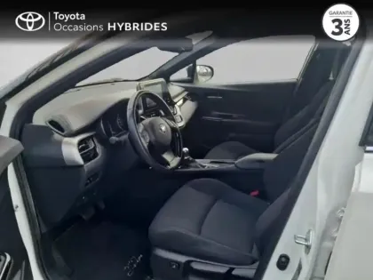 Photo 10 Toyota C-HR  122h Design 2WD E-CVT RC18